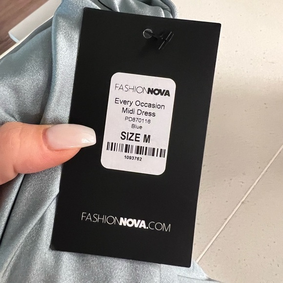 Fashion Nova Every Occasion Dress Sky Blue BNWT - Picture 3 of 3